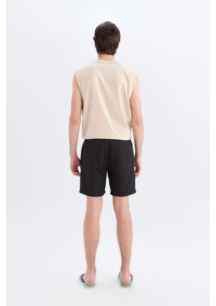 Regular Fit Kısa Boy Cepli File Astarlı Beli Bağcıklı Düz Hafif Kumaş Deniz Şortu E5133AXNS