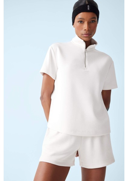 Fit Standart Fit Dik Yaka Modal Kısa Kollu Tişört