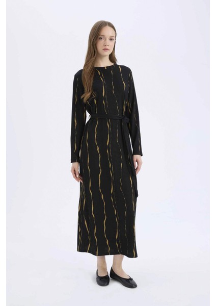 Regular Fit Bisiklet Yaka Desenli Uzun Kollu Bürümcük Maxi Elbise E5461AX25SP