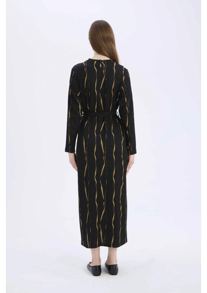 Regular Fit Bisiklet Yaka Desenli Uzun Kollu Bürümcük Maxi Elbise E5461AX25SP