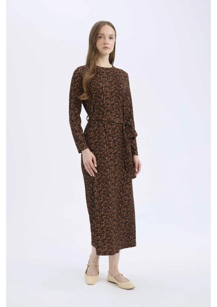 Regular Fit Bisiklet Yaka Desenli Uzun Kollu Bürümcük Maxi Elbise E5461AX25SP