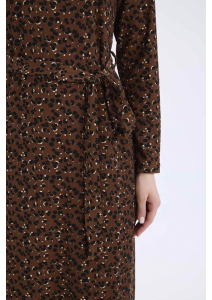 Regular Fit Bisiklet Yaka Desenli Uzun Kollu Bürümcük Maxi Elbise E5461AX25SP