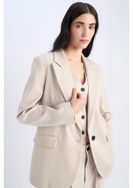 Oversize Geniş Kalıp Düğmeli Basic Düz Blazer Ceket B0490AX25SP