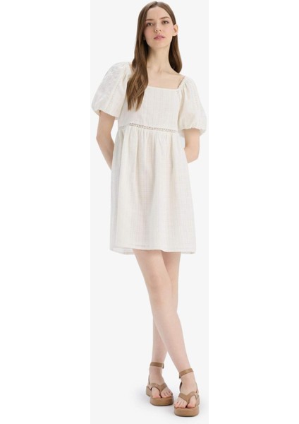 Kare Yaka Pamuklu Kısa Kollu Beyaz Mini Elbise E5390AX25SM