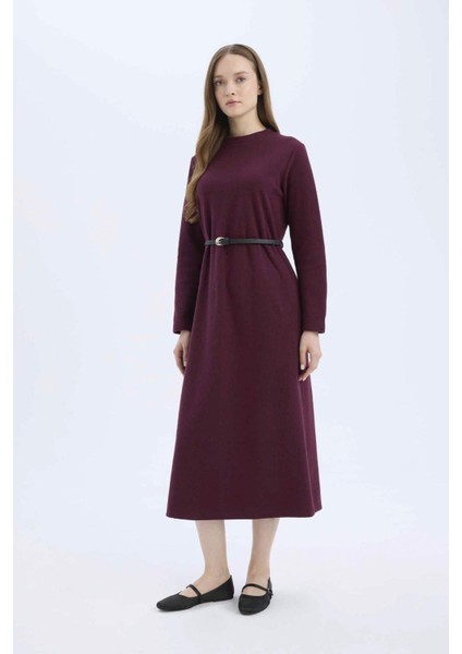 Regular Fit Bisiklet Yaka Uzun Kollu Kemerli Selanik Kumaş Maxi Tesettür Elbise E5790AX25SP