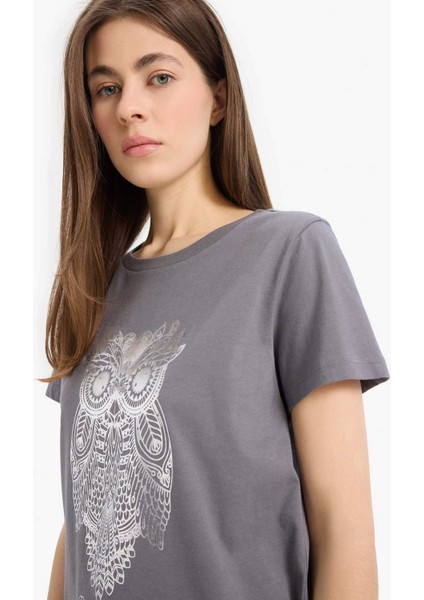 Regular Fit Bisiklet Yaka Baykuş Desenli Penye Kısa Kollu Tişört E5137AX25SM