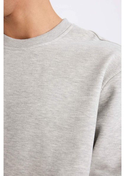 Oversize Geniş Kalıp Bisiklet Yaka Kalın Basic Düz Sweatshirt E5955AX24WN