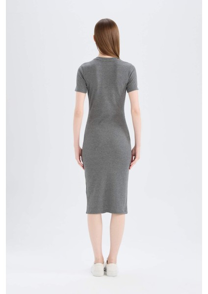 Bodycon Vücudu Saran Bisiklet Yaka Basic Düz Fitilli Kaşkorse Kısa Kollu Midi Elbise E6926AX25SP