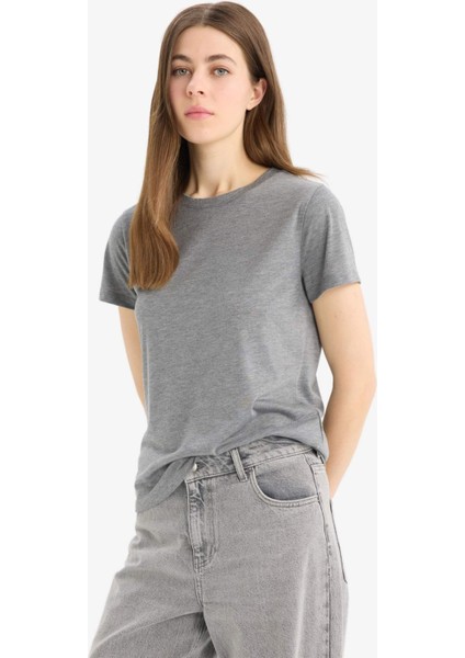 Regular Fit Bisiklet Yaka Basic Düz Kısa Kollu Tişört W7299AZ25SP