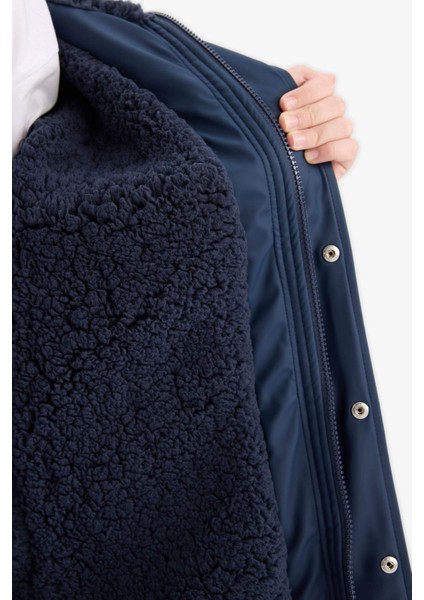 Erkek Çocuk Su Geçirmez Kapüşonlu Pelüş Astar Yağmurluk C4315A825AU