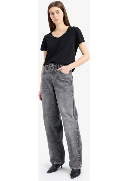 Regular Fit V Yaka Basic Düz Kısa Kollu Siyah Tişört K1507AZ25SM