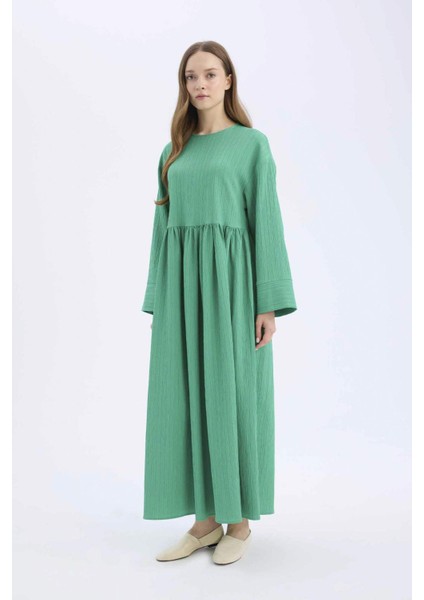 Regular Fit Bisiklet Yaka Gofre Dokulu Uzun Kollu Maxi Elbise E6597AX25SP