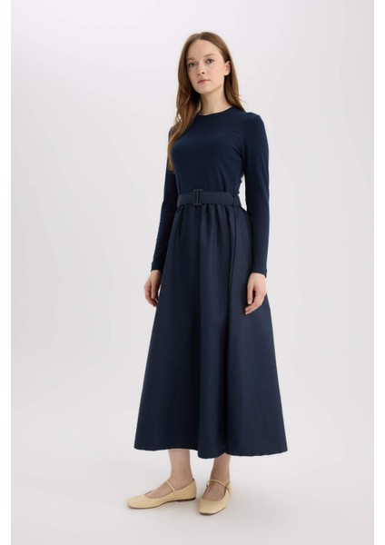 Regular Fit Bisiklet Yaka Paraşüt Uzun Kollu Maxi Tesettür Elbise E5916AX25SP