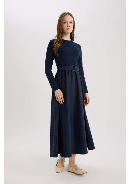 Regular Fit Bisiklet Yaka Paraşüt Uzun Kollu Maxi Tesettür Elbise E5916AX25SP