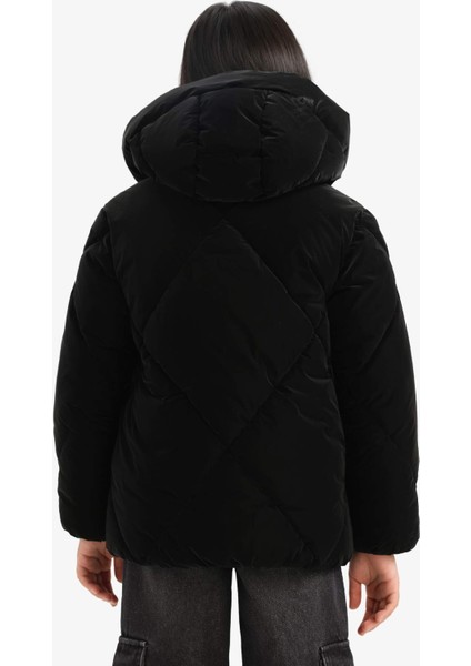 Kız Çocuk Kapüşonlu Fermuarlı Çıtçıtlı Kapitoneli Mont A0839A825AU