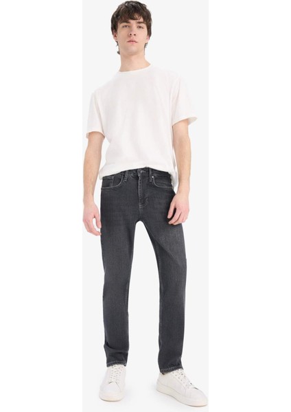Slim Tapered Fit Dar Kalıp Normal Bel Daralan Paça Jean Pantolon E7033AX25SP