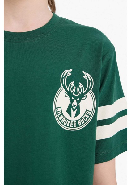 Erkek Çocuk NBA Milwaukee Bucks Bisiklet Yaka Kısa Kollu Tişört E4842A825SM