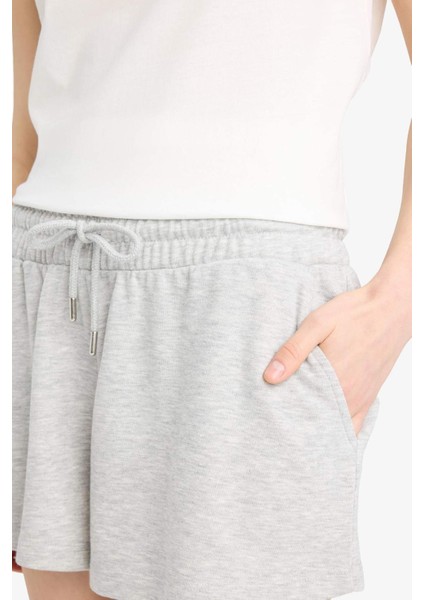 Regular Fit Beli Bağcıklı Normal Bel Düz Paça Şort C7600AX25SM