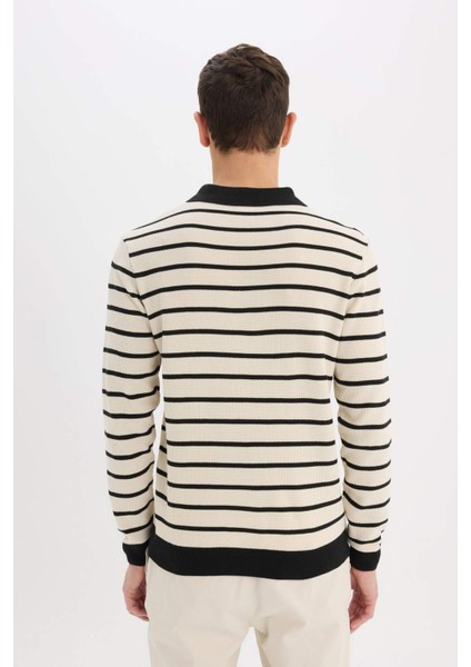 Standart Fit Polo Yaka Çizgili Triko Kazak E7604AX24WN