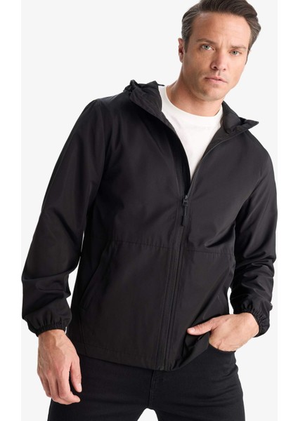 Su İtici Slim Fit Dar Kesim File Astarlı Kapüşonlu Fermuarlı Mevsimlik Baharlık Yağmurluk Mont C5821AX25AU