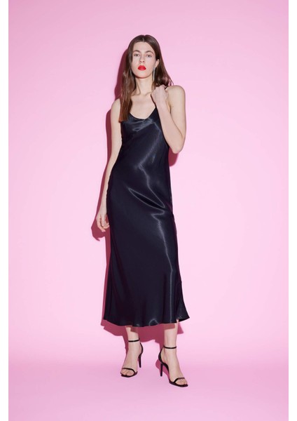 Bodycon Vücudu Saran Basic Düz Saten Kolsuz Maxi Siyah Abiye Elbise E7256AX25SP