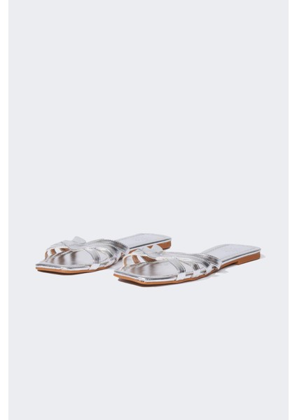 Kadın Düz Taban Suni Deri Terlik