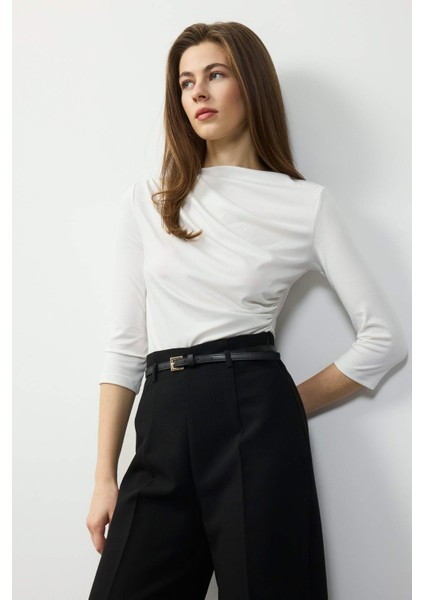 Regular Fit Degaje Yaka Basic Düz Krep Yarım Kollu Tişört E7096AX25SP