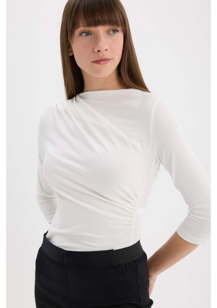 Regular Fit Degaje Yaka Basic Düz Krep Yarım Kollu Tişört E7096AX25SP