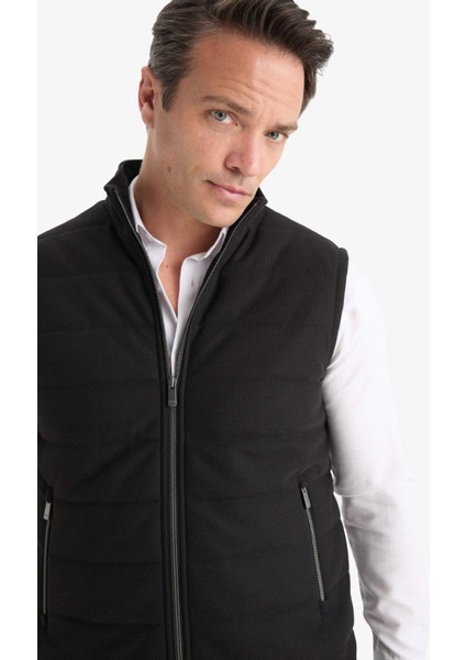 Slim Fit Dar Kesim Dik Yaka Astarlı Fermuarlı Cepli Mevsimlik Baharlık Yelek D7536AX25AU