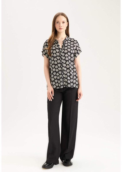 Regular Fit Apaş Yaka Desenli Kısa Kollu Gömlek I6173AZ25SM