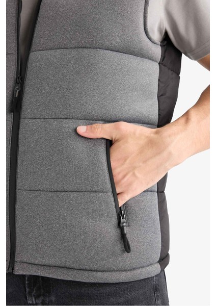 Su Geçirmez Slim Fit Dar Kesim Kapüşonlu İç Cepli Fermuarlı Şişme Yelek C5025AX25WN