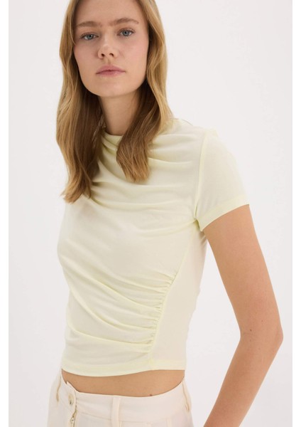 Slim Fit Dar Kesim Kayık Yaka Soft Touch Kısa Kollu Tişört