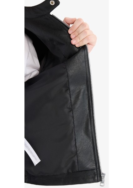 Erkek Çocuk Su Geçirmez Fermuarlı Suni Deri Ceket Mont