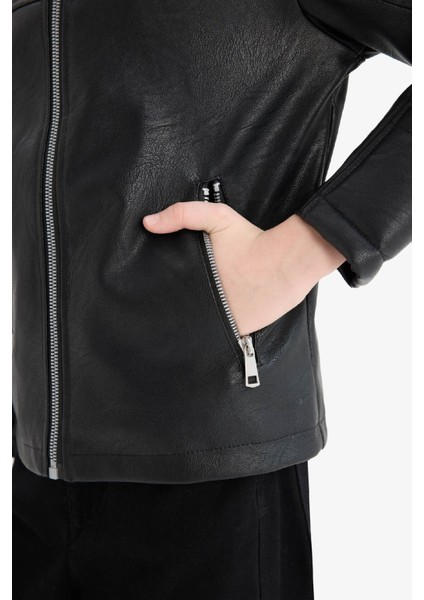 Erkek Çocuk Su Geçirmez Fermuarlı Suni Deri Ceket Mont