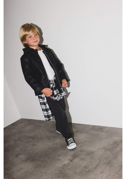 Erkek Bebek Kapüşonlu Pelüş Astar Fermuarlı Suni Deri Ceket