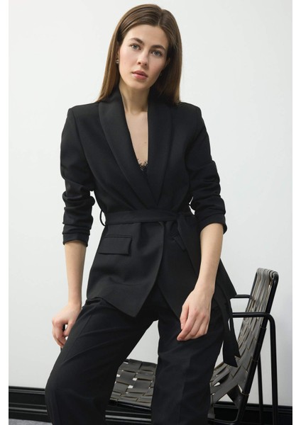 Regular Fit Kuşaklı Basic Düz Blazer Ceket E7346AX25SP