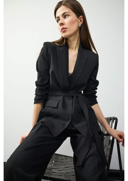 Regular Fit Kuşaklı Basic Düz Blazer Ceket E7346AX25SP