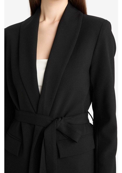 Regular Fit Kuşaklı Basic Düz Blazer Ceket E7346AX25SP