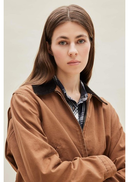 Regular Fit Kontrast Yakalı Fermuarlı Cepli Pamuklu Ceket Mont E6260AX25SP