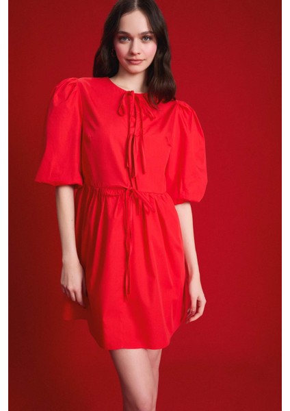 A Kesim Bisiklet Yaka Bağcıklı Poplin Kısa Kollu Midi Abiye Elbise E7332AX25SP