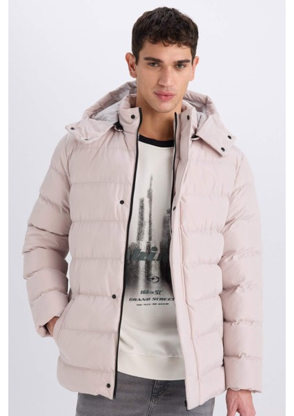 Regular Fit Kapüşonlu Fermuarlı Çıtçıt Kapamalı Cepli Şişme Mont E7286AX24WN