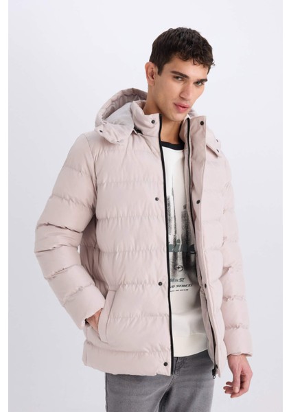 Regular Fit Kapüşonlu Fermuarlı Çıtçıt Kapamalı Cepli Şişme Mont E7286AX24WN