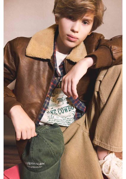 Erkek Çocuk Polo Yaka Pelüş Astar Fermuarlı Mont E7380A825AU