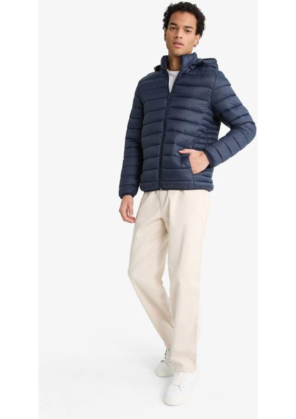Su İtici Slim Fit Dar Kesim İç Cep Detaylı Kapüşonlu Fermuarlı Cepli Şişme Mont N4661AZ25AU
