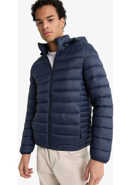 Su İtici Slim Fit Dar Kesim İç Cep Detaylı Kapüşonlu Fermuarlı Cepli Şişme Mont N4661AZ25AU