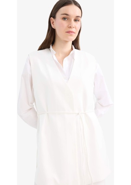 V Yaka Bağcıklı Basic Düz Yelek E7981AX25SM