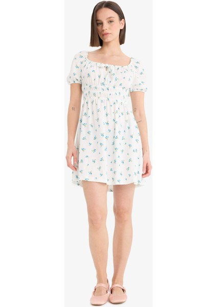 Coool Kare Yaka Çiçekli Bürümcük Kısa Kollu Mini Yazlık Elbise E0874AX25SM