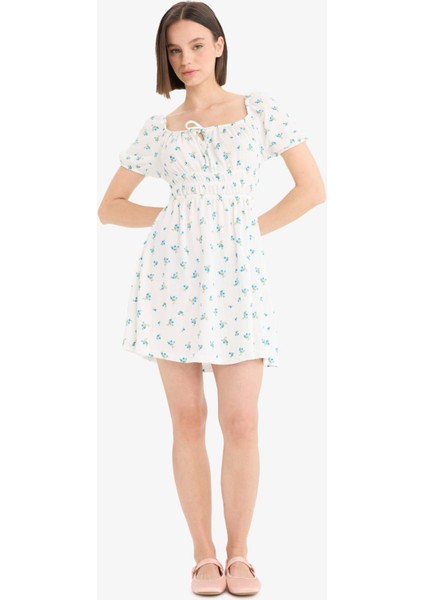 Coool Kare Yaka Çiçekli Bürümcük Kısa Kollu Mini Yazlık Elbise E0874AX25SM