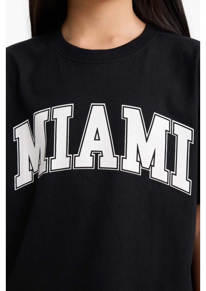 Kız Çocuk Relax Fit Bisiklet Yaka Baskılı Kısa Kollu Tişört E6492A825AU