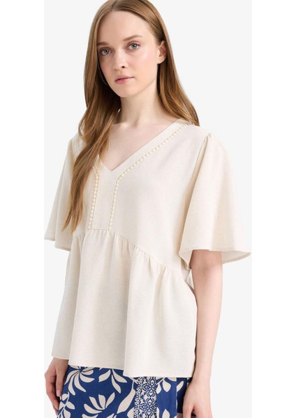 Regular Fit V Yaka Keten Karışımlı Kısa Kollu Bluz E7336AX25SM